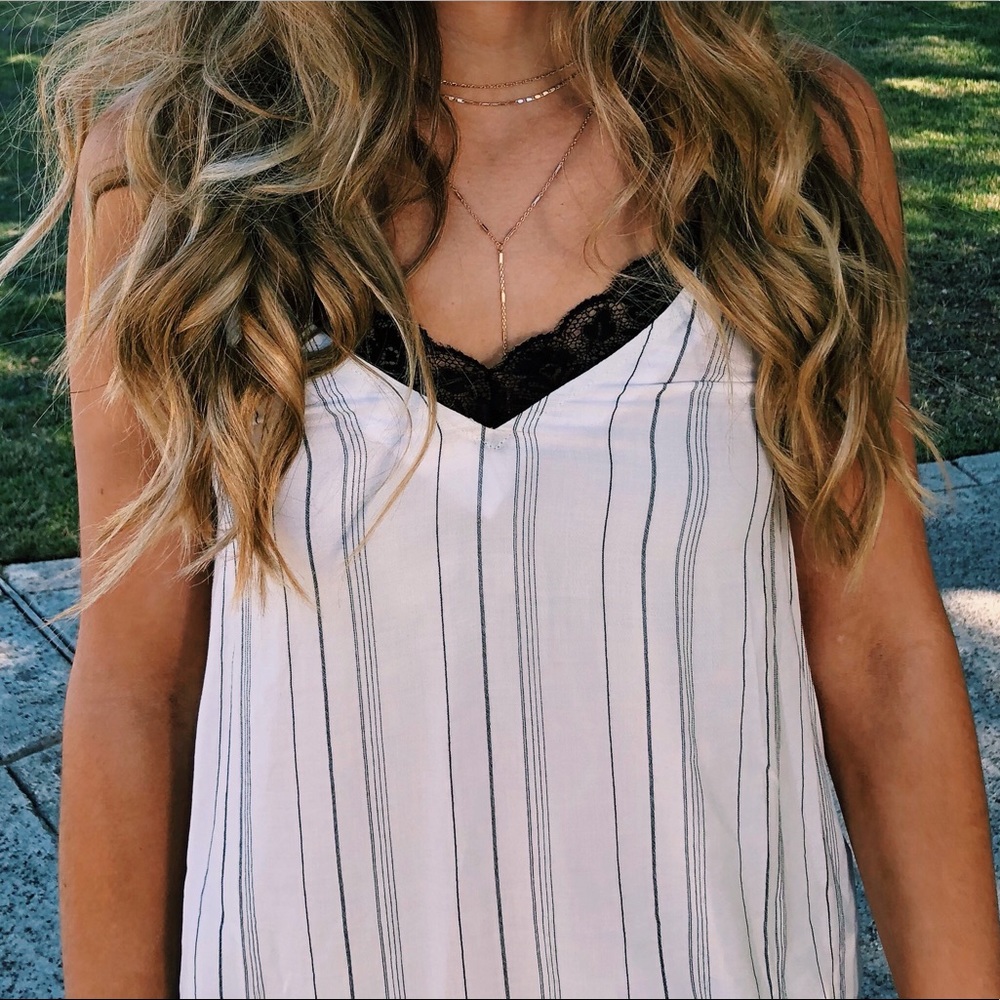 Black & white lace tank top